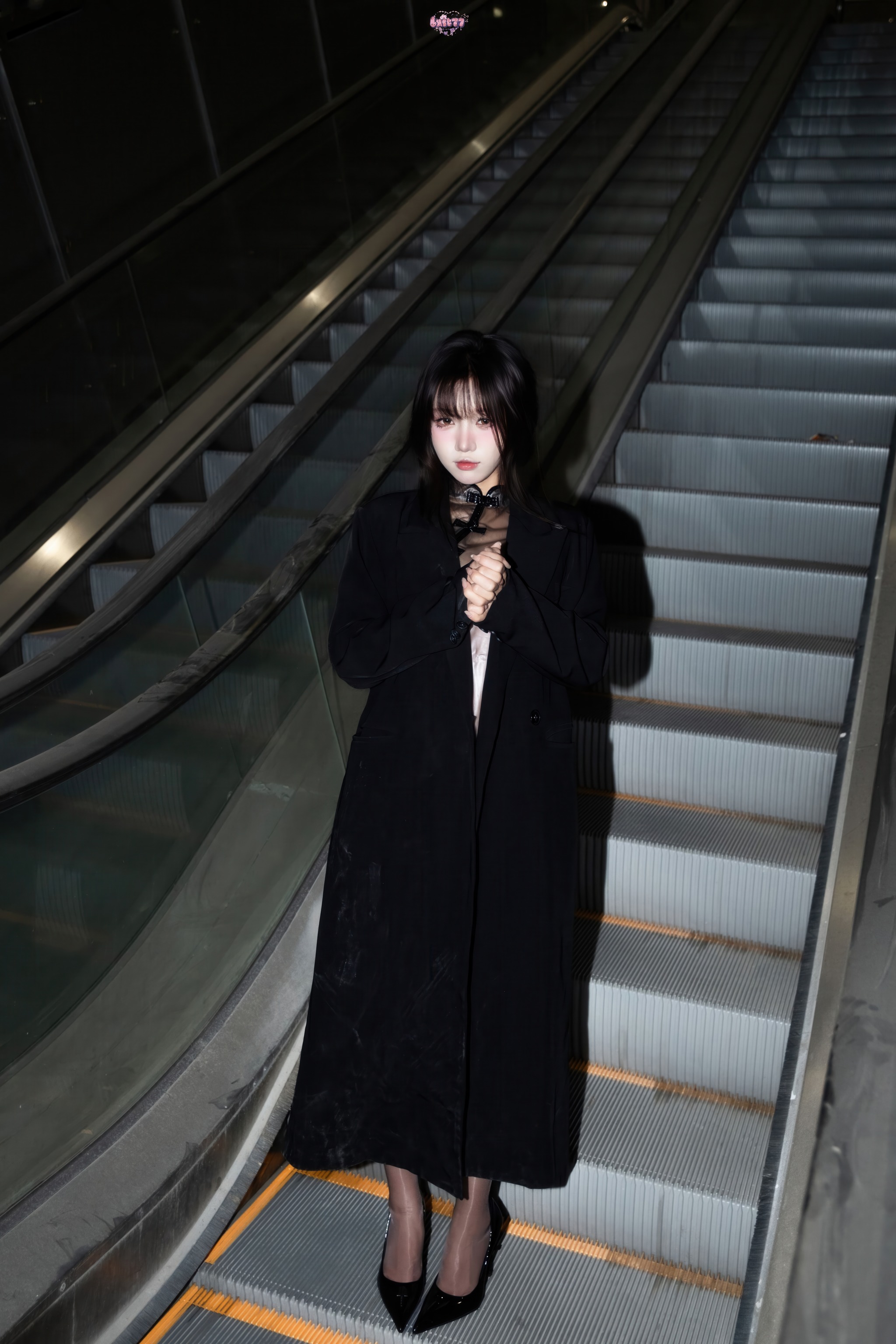 图片[1]-柒柒要乖哦 – NO.072 午夜邂逅[75P]-XikXak